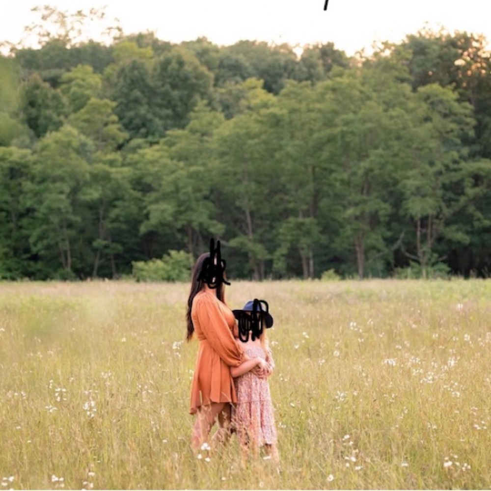 Barely Worn. Like New. - image 3